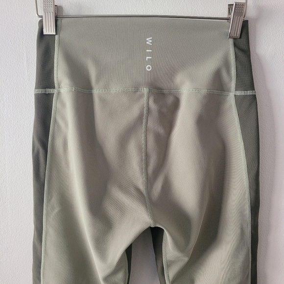 Wilo Anthropologie Ribbed Colorblock Two Tone Sage Green Leggings Medium - Picture 5 of 10